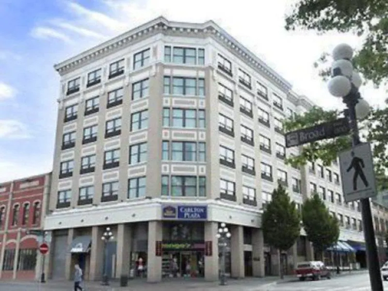 BEST WESTERN PLUS Carlton Plaza Hotel Victoria