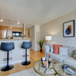 The Astoria Nook Victoria