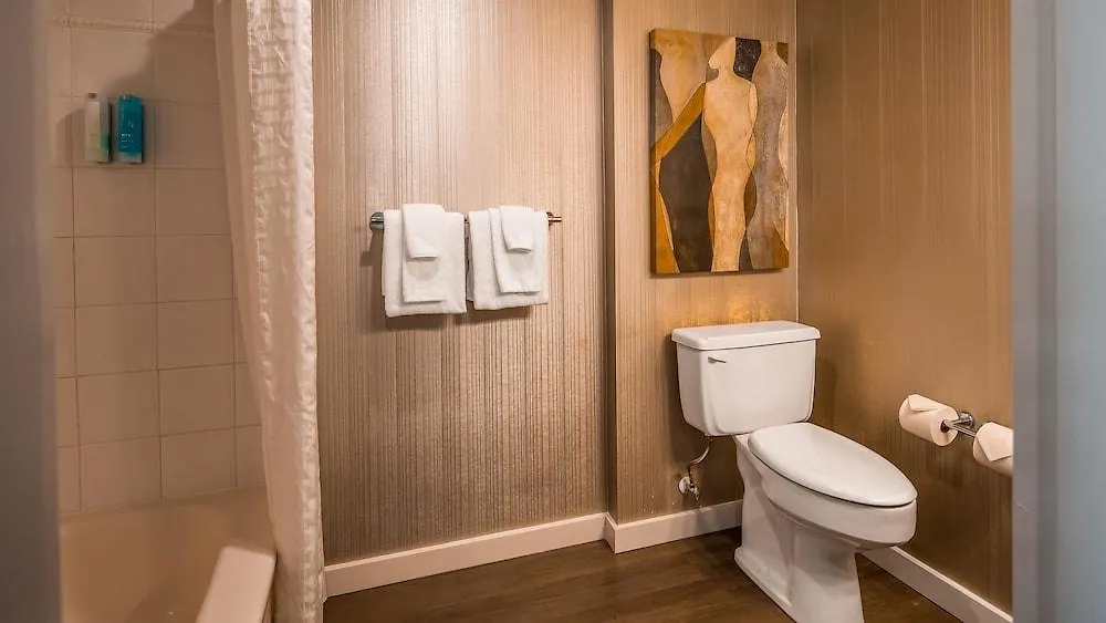 Best Western Plus Carlton Plaza Hotel Victoria