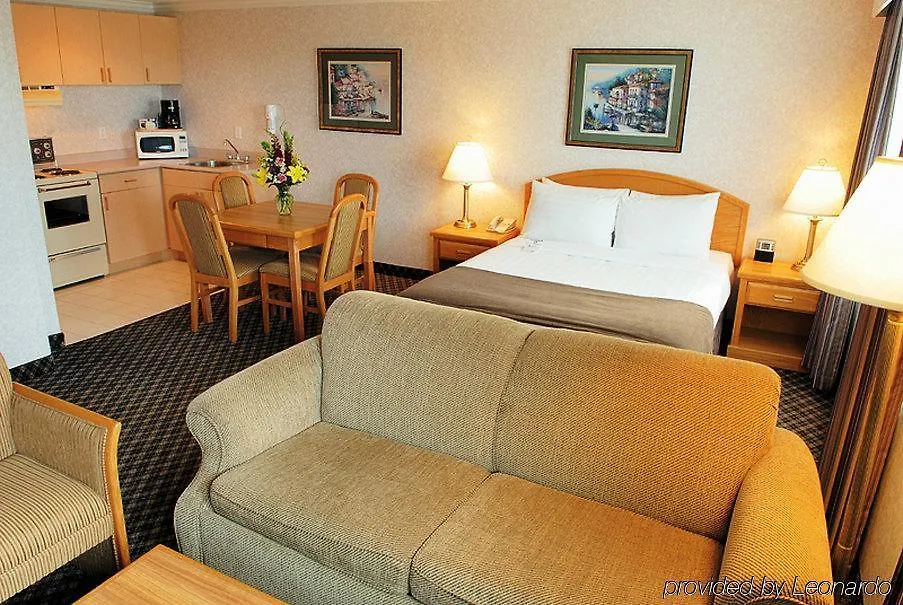 Best Western Plus Carlton Plaza Hotel Victoria