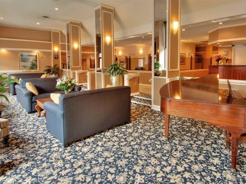 Best Western Plus Carlton Plaza Hotel Victoria